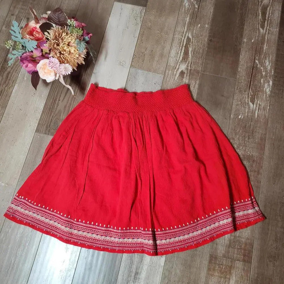 Old Navy Women's Red Embroidered Casual Cotton Skirt Size Large - Picture 2 of 15